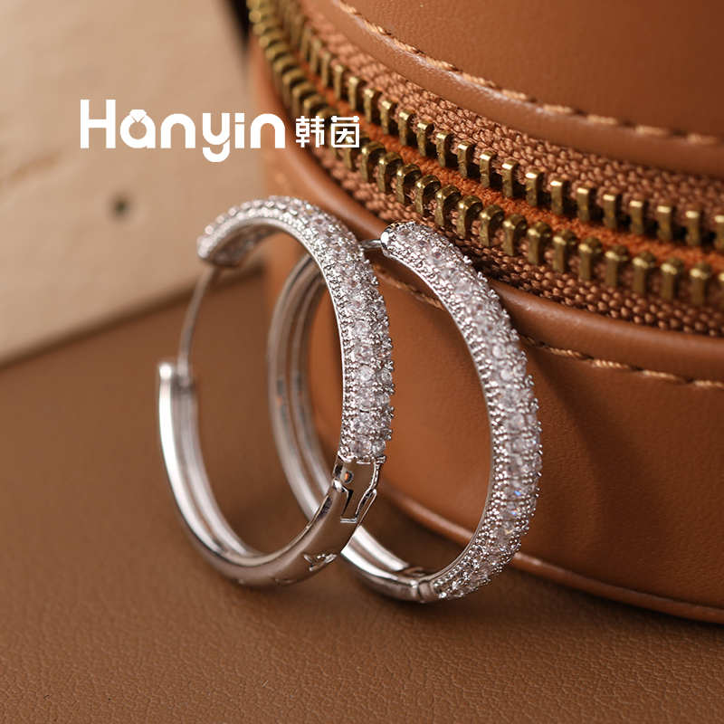 铜合金合成锆石耳饰 27mm满微镶极简风老花精致闪亮耳环耳圈AAA