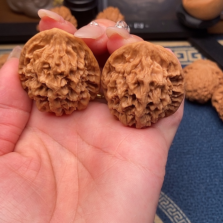 文玩核桃吊坠帝王39