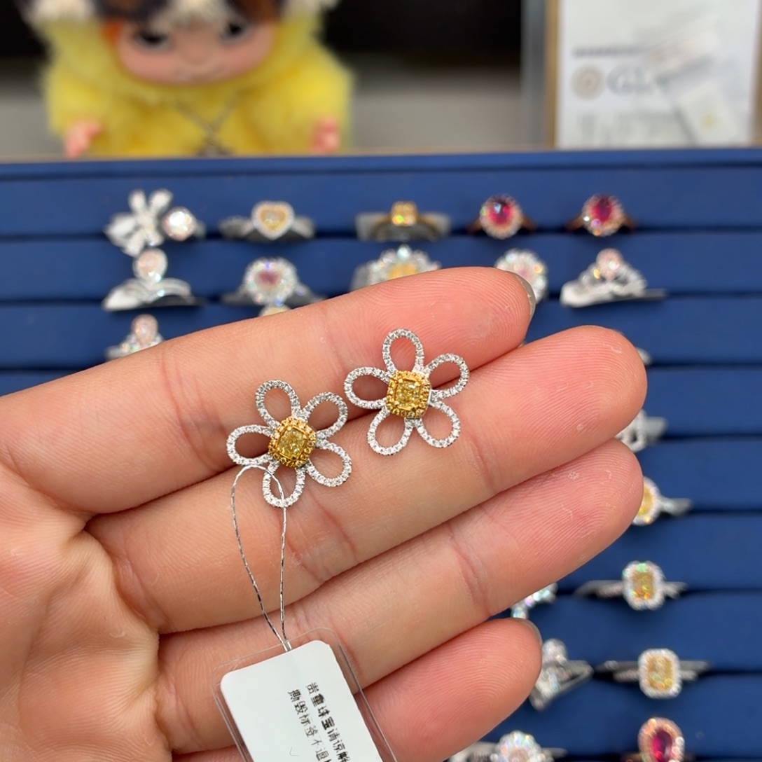 18K金镶嵌戒指/指环钻石黄钻耳钉