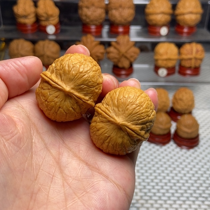 老***爷文玩核桃把件10招财进宝