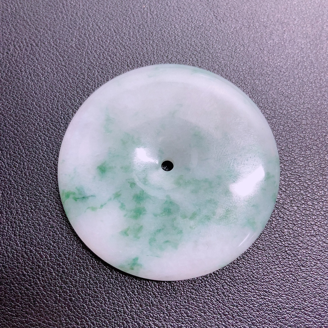 天然缅甸翡翠A货细糯意境飘花大号平安扣挂件 53x7mm