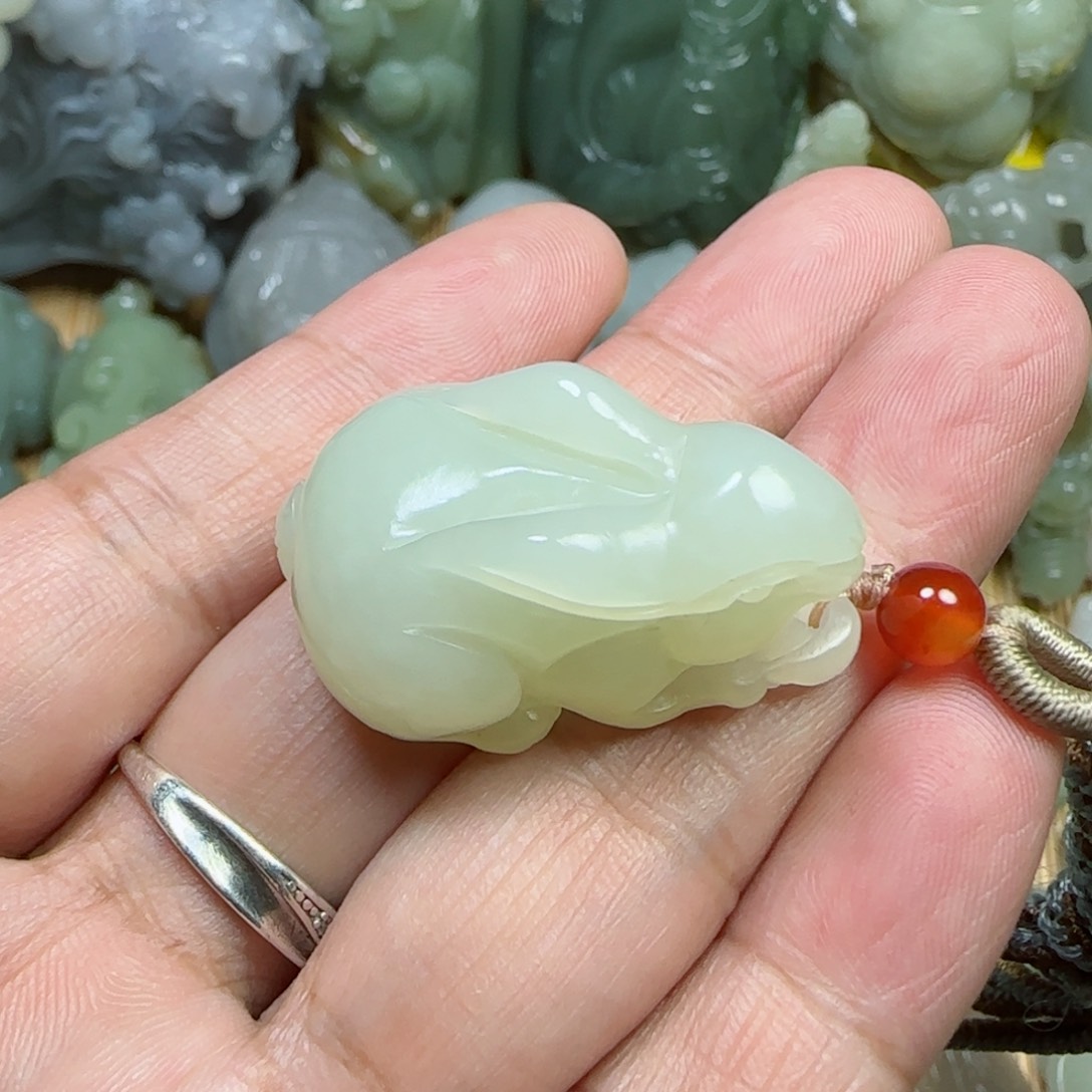 颈饰未镶嵌和田玉