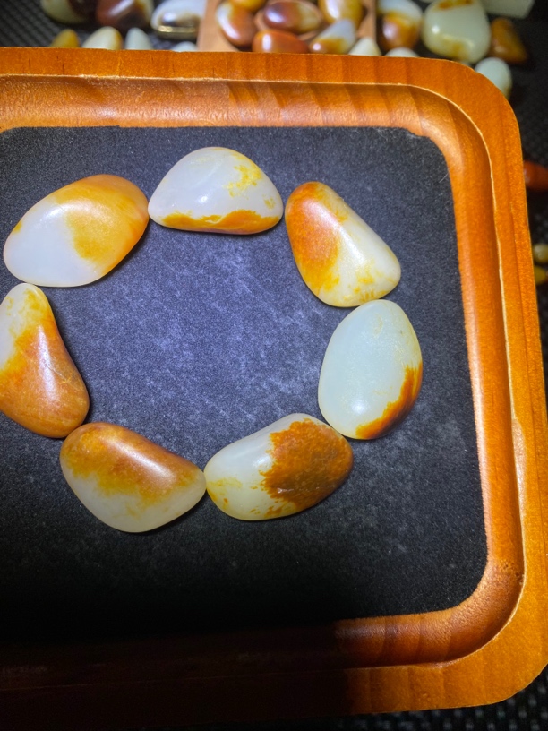 新疆和田玉原石手串，克重85