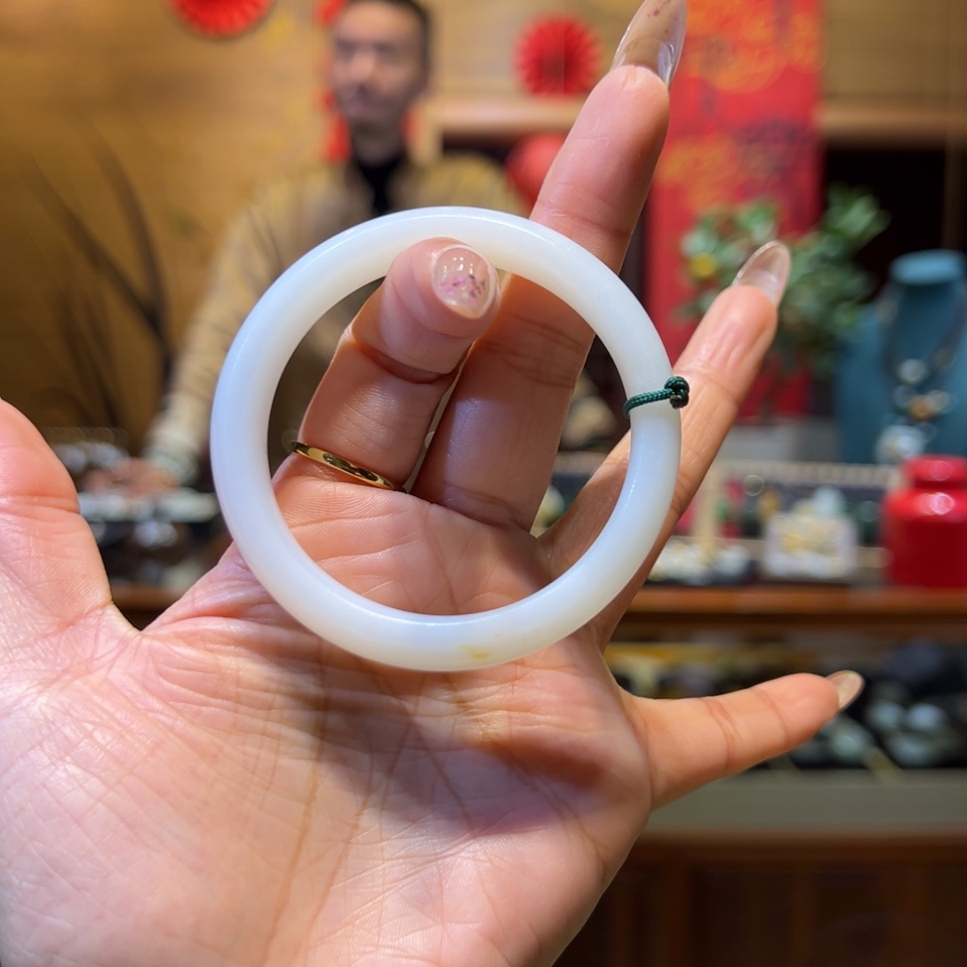 和田玉手镯未镶嵌51