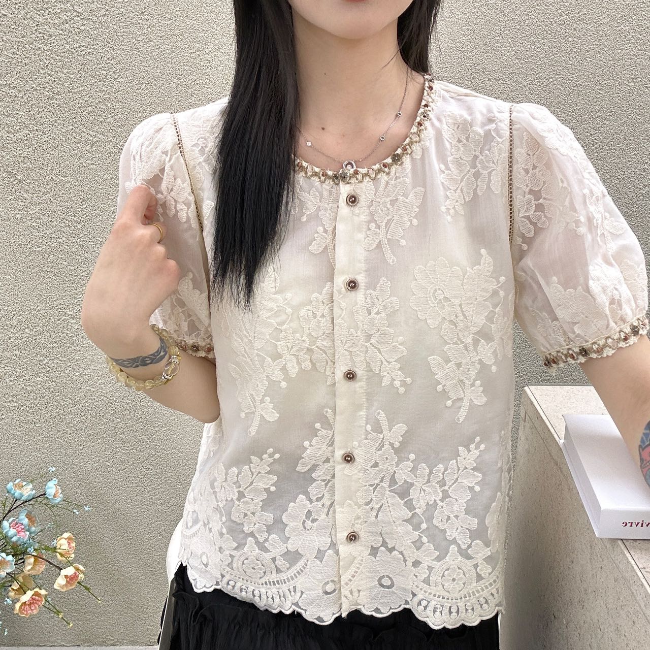 夏季韩系百搭刺绣显瘦休闲圆领短袖棉麻衬衫小衫上衣【蓝调】