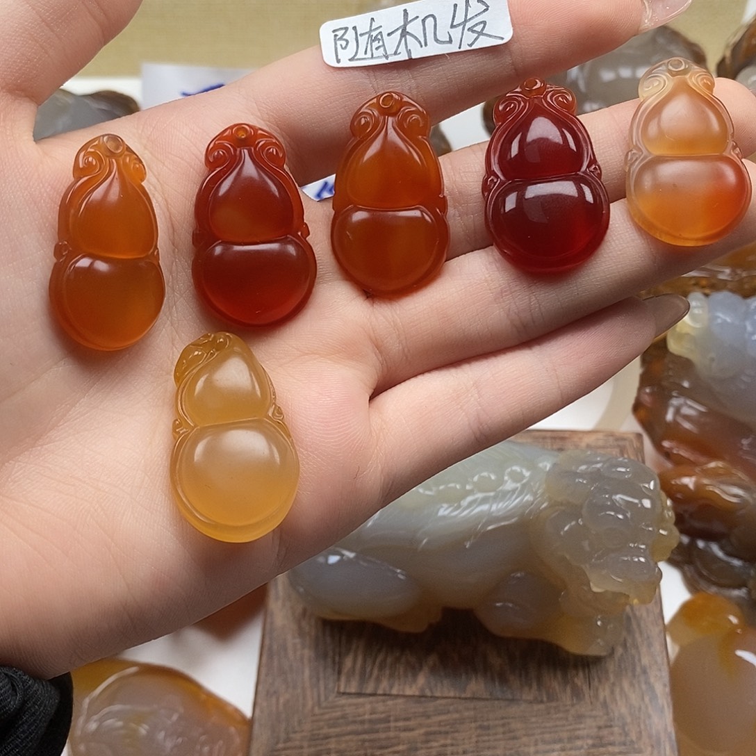 玛瑙/玉髓未镶嵌颈饰