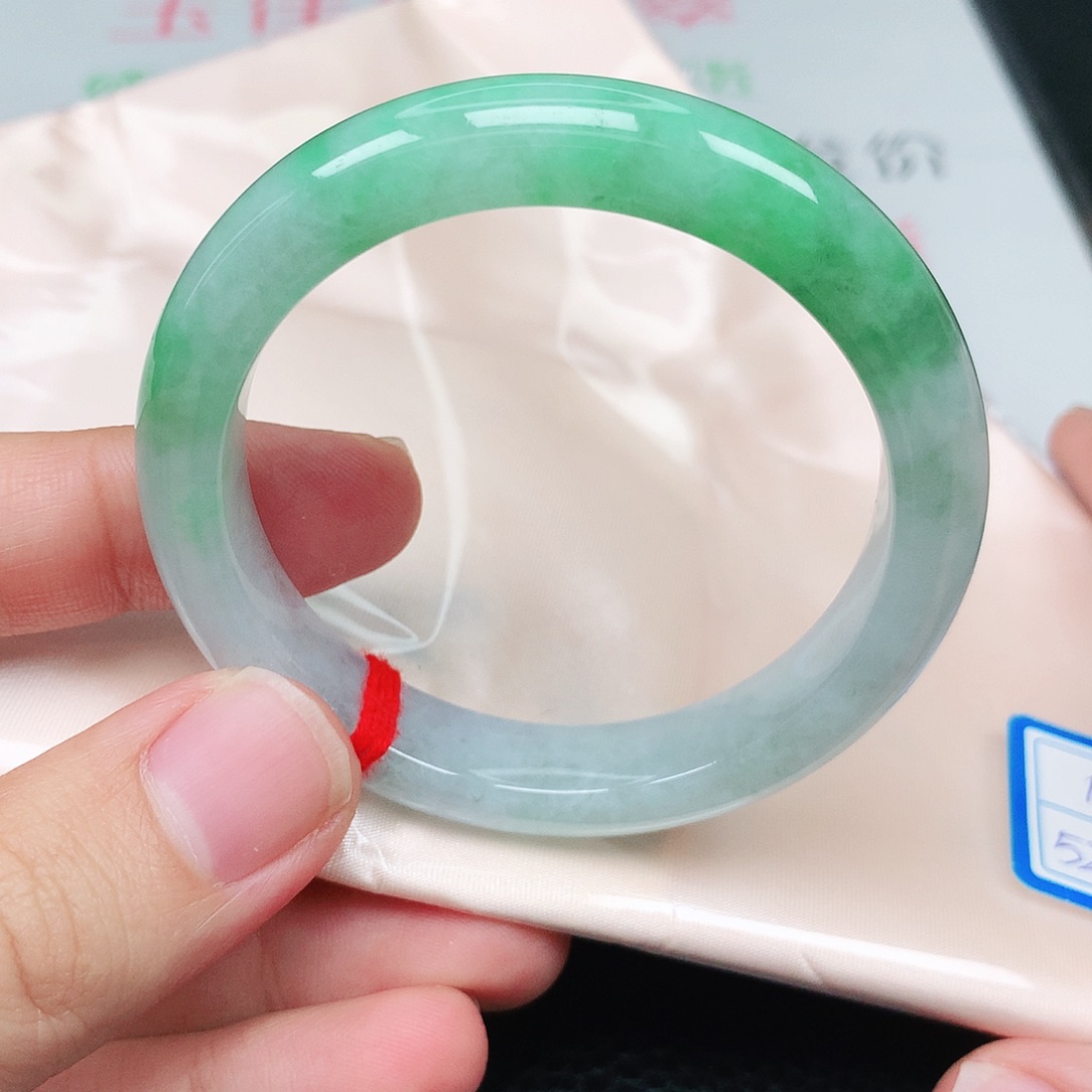 未镶嵌手镯翡翠天然翡翠手镯