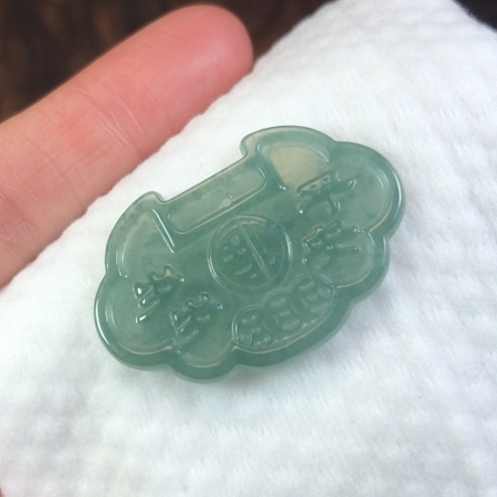 翡翠未镶嵌颈饰缅甸A货，每天下午1点半开播