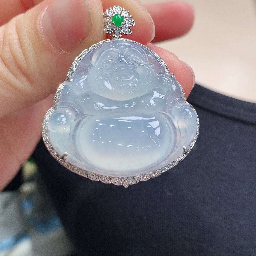 翡翠颈饰18K金镶嵌佛公