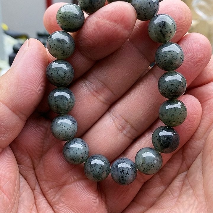【闪购商品】未镶嵌手串和田玉12青花