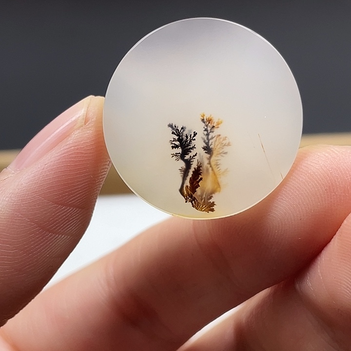 如***戏玛瑙/玉髓未镶嵌颈饰