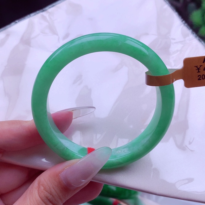 翡翠未镶嵌手镯翡翠