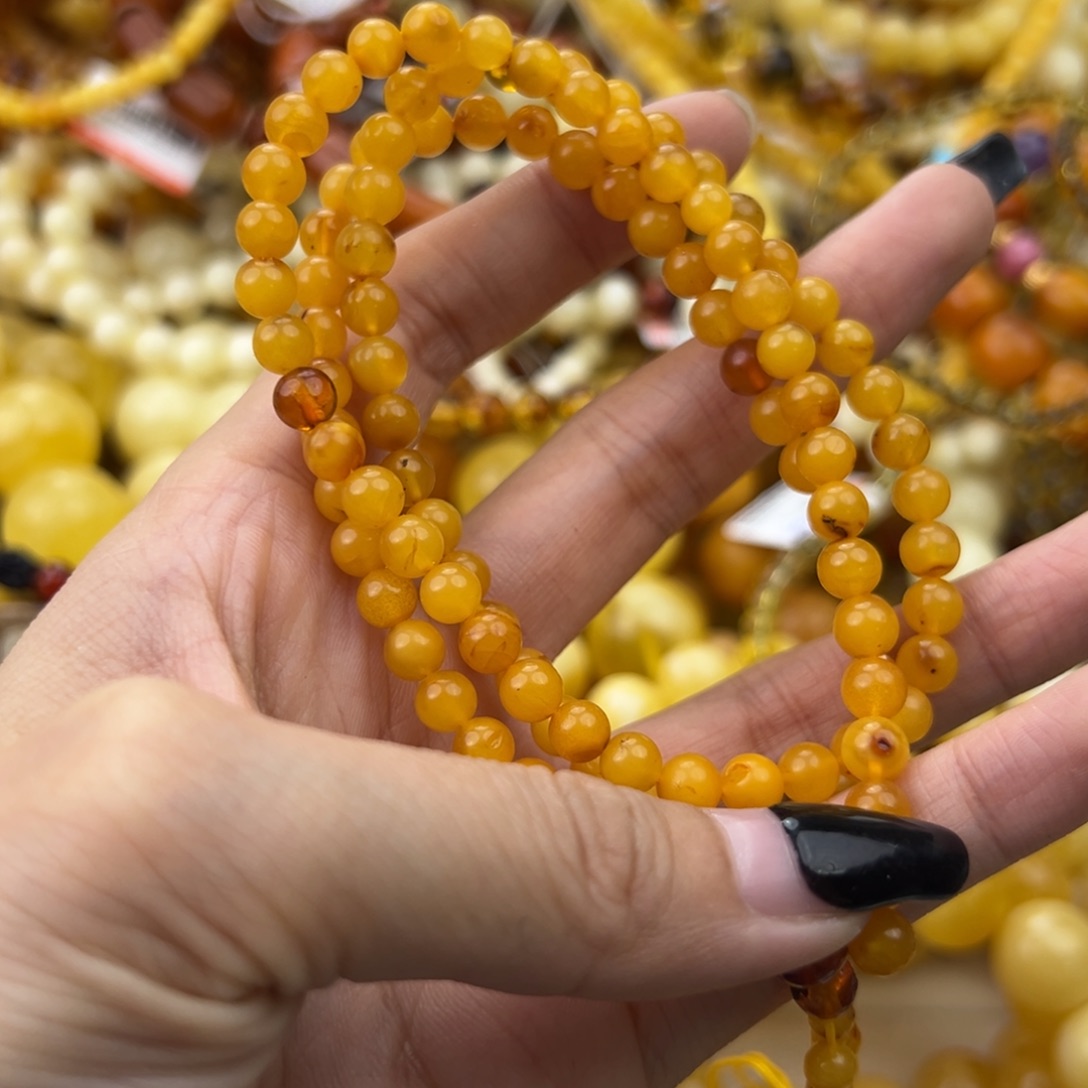 琥珀珠宝奇石未镶嵌