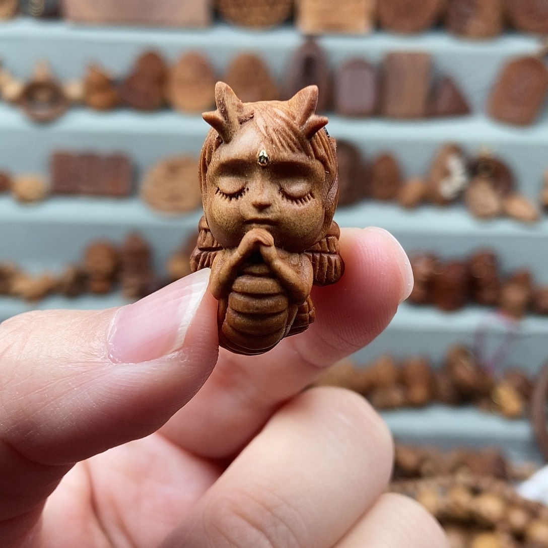 檀香木无事牌微瑕3.0小龙女