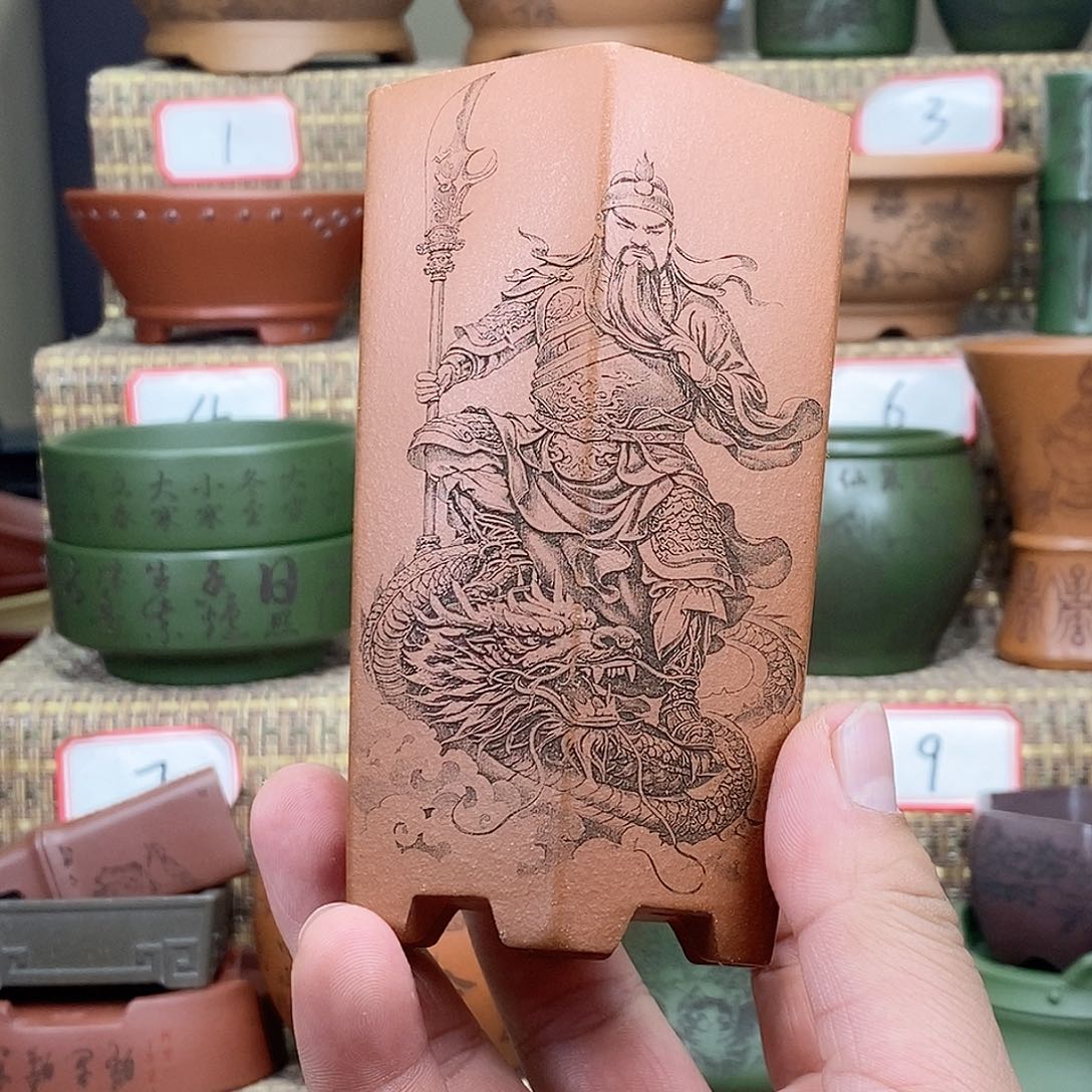 紫砂花盆我在等他