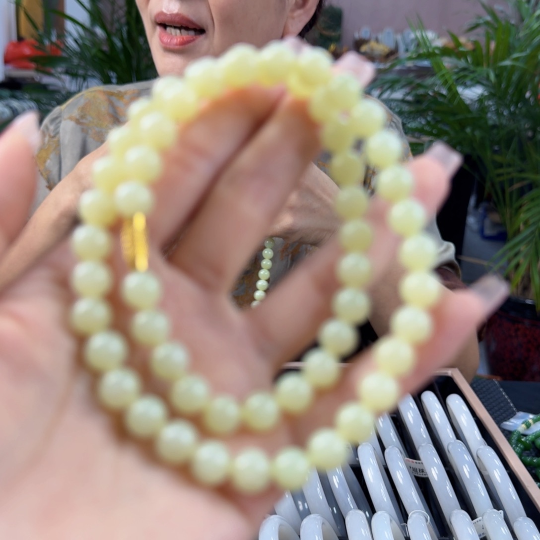 和田玉未镶嵌颈饰卡8