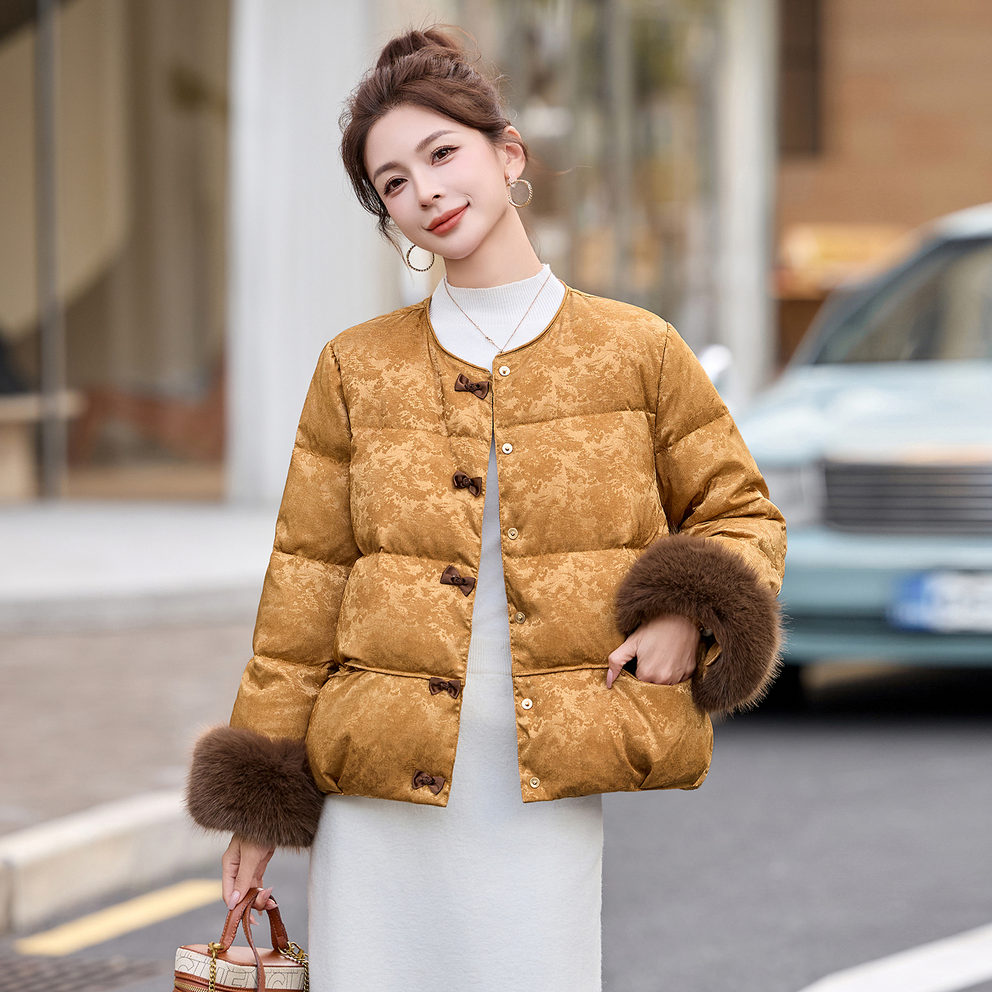 新中式国风短款羽绒服女2025冬季新款高级感盘扣提花轻奢保暖外套