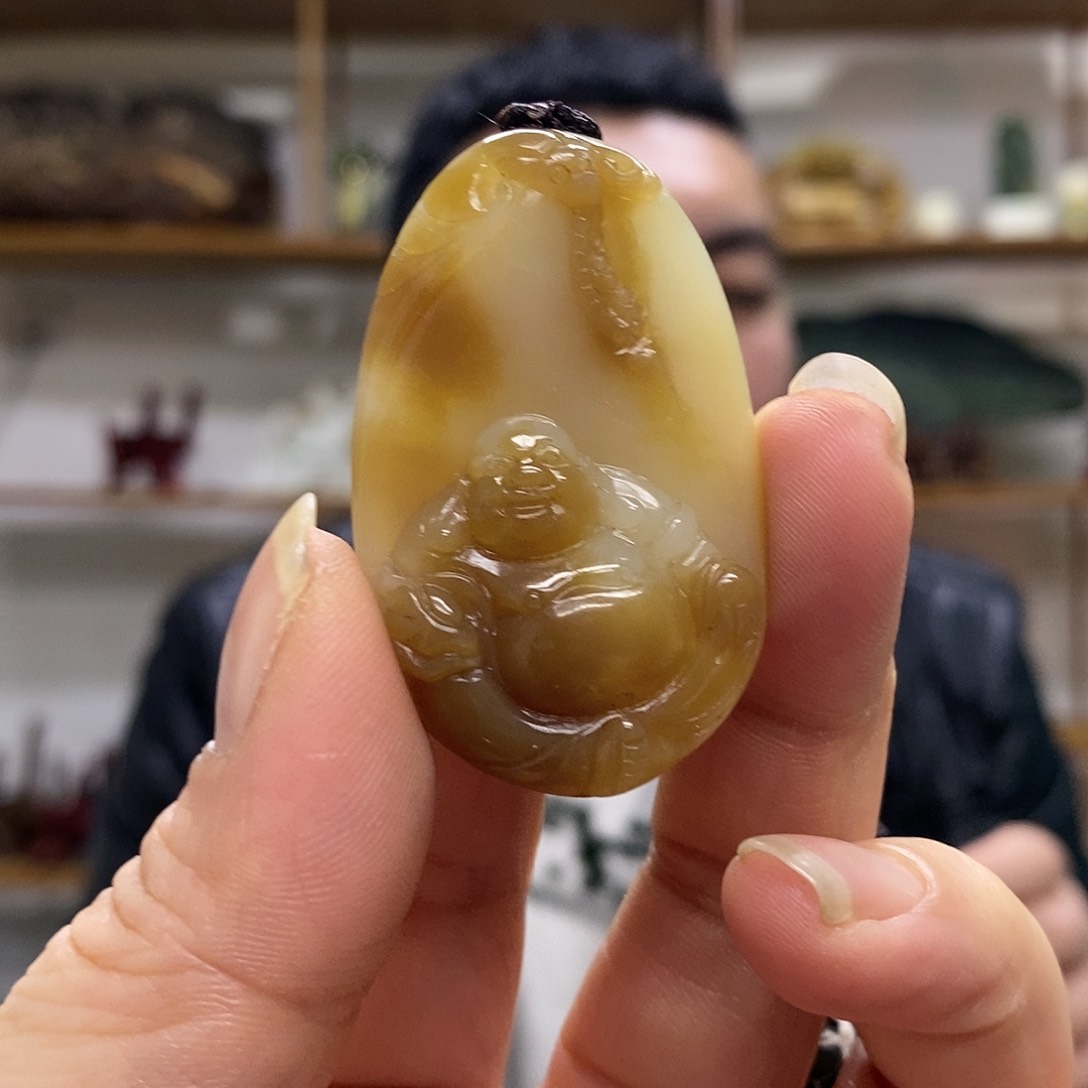 和田玉小件笑未镶嵌