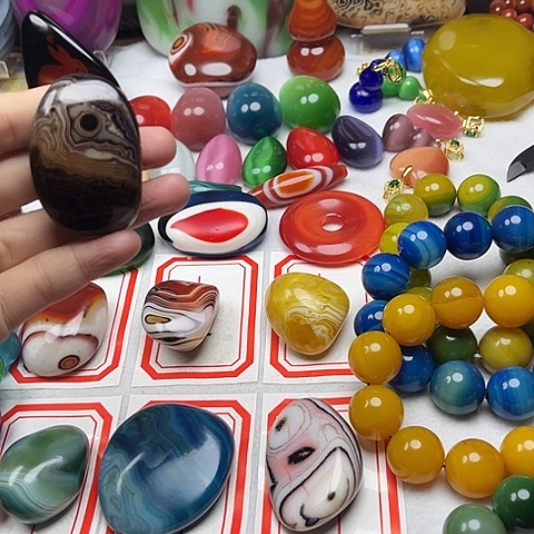 玛瑙/玉髓颈饰未镶嵌