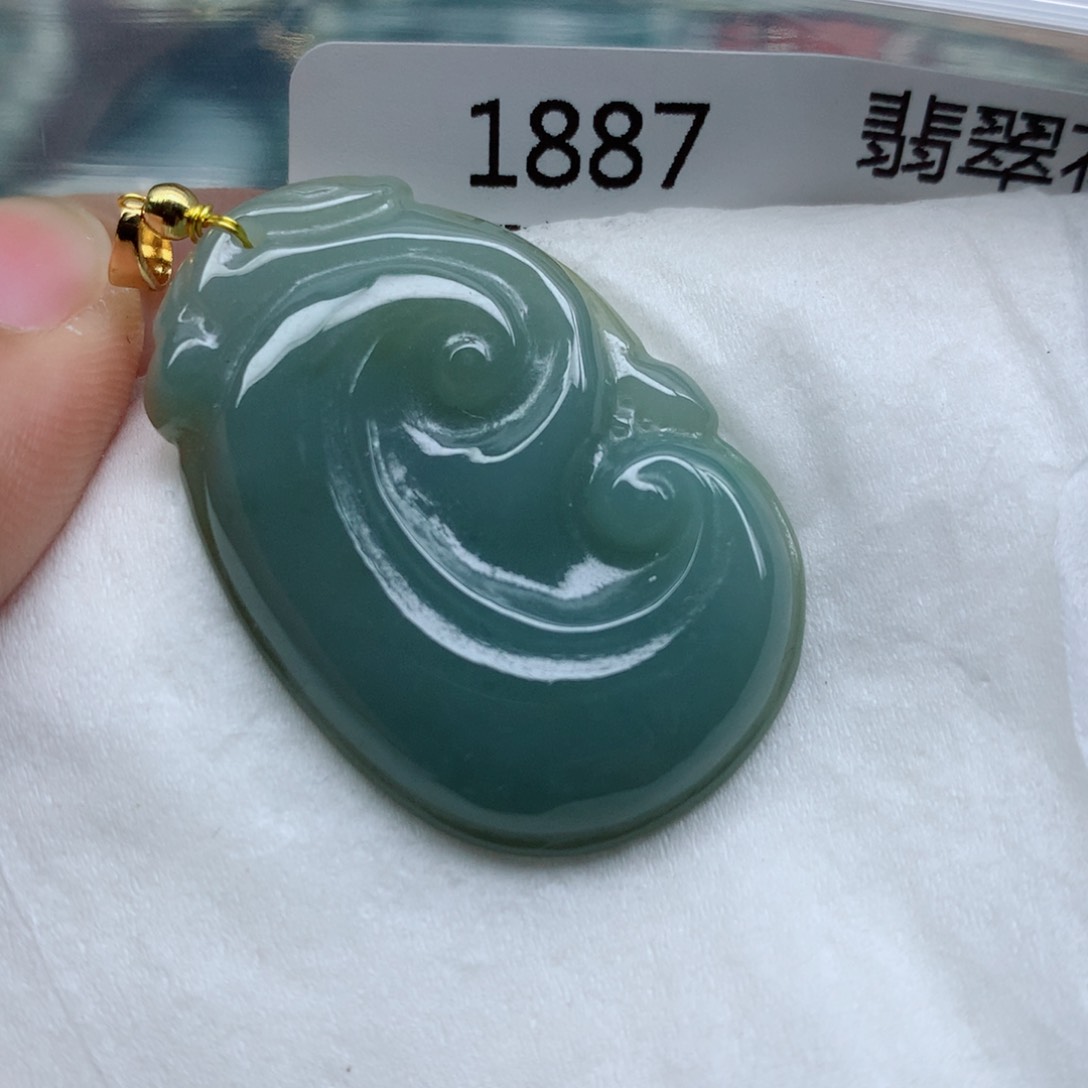 翡翠颈饰未镶嵌手串