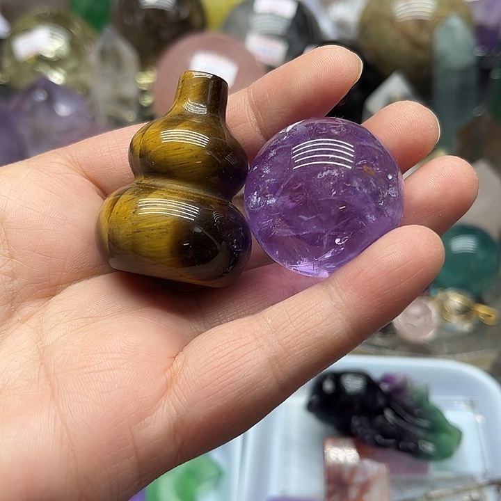 海***i水晶珠宝半成品未镶嵌96克紫水晶球。葫芦