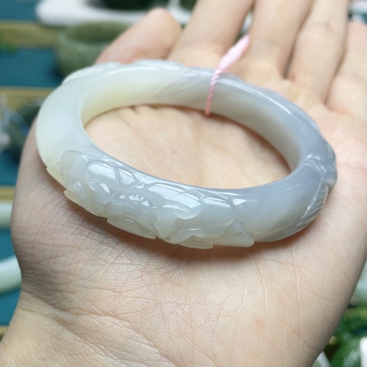 和田玉手镯52+圈口 编号87未镶嵌