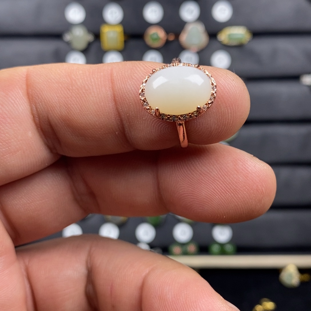 和田玉（白玉）戒指合金