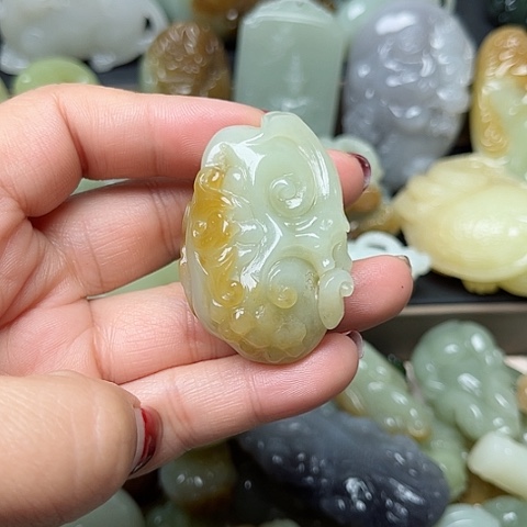 颈饰未镶嵌和田玉