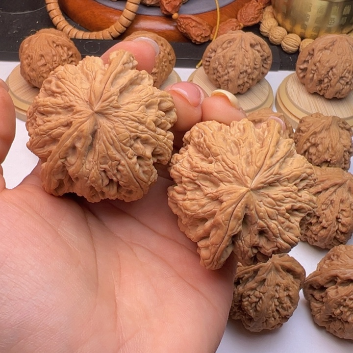 文玩核桃把件粗筋48+