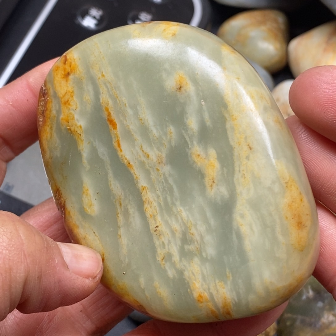 和田玉（糖玉）挂件未镶嵌