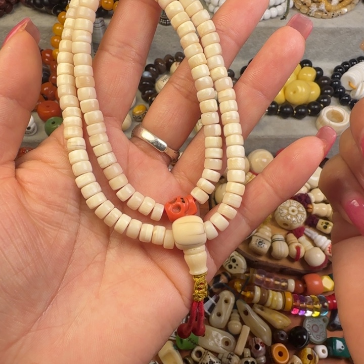 琉璃/树脂/塑料类