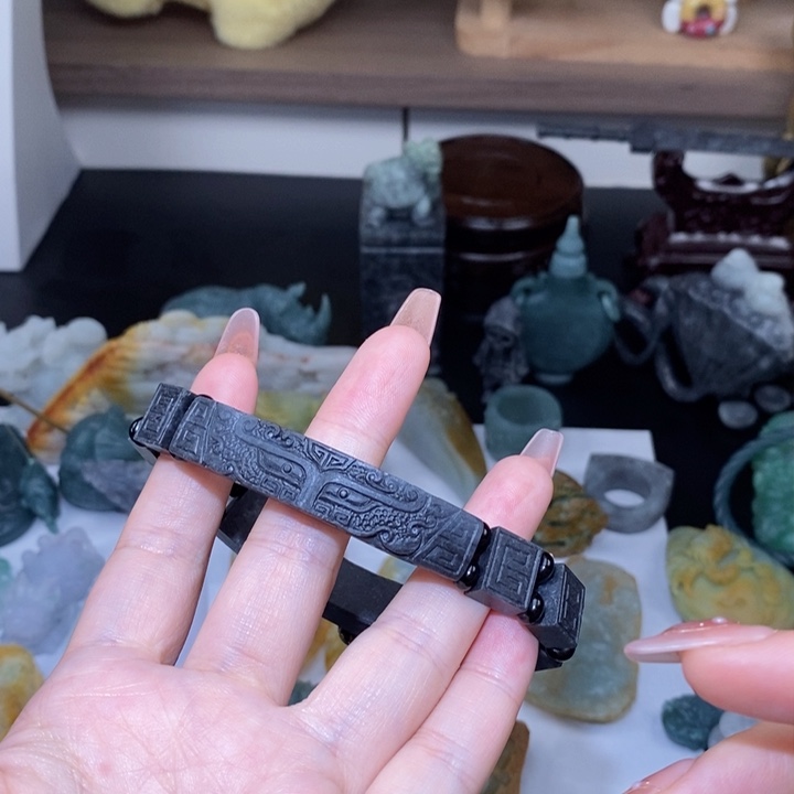 定制翡翠未镶嵌喂***喂翡翠