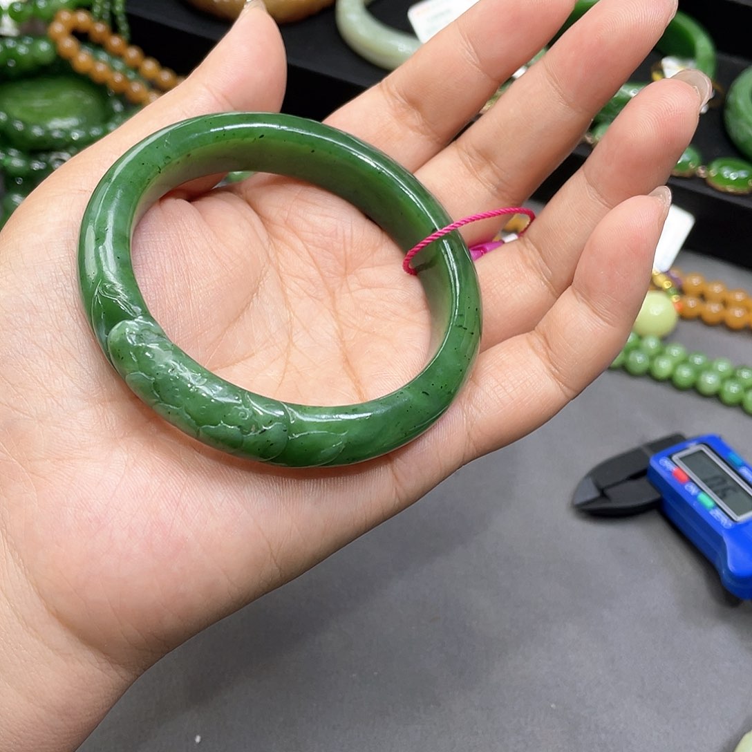 和田玉手镯59圈口16未镶嵌