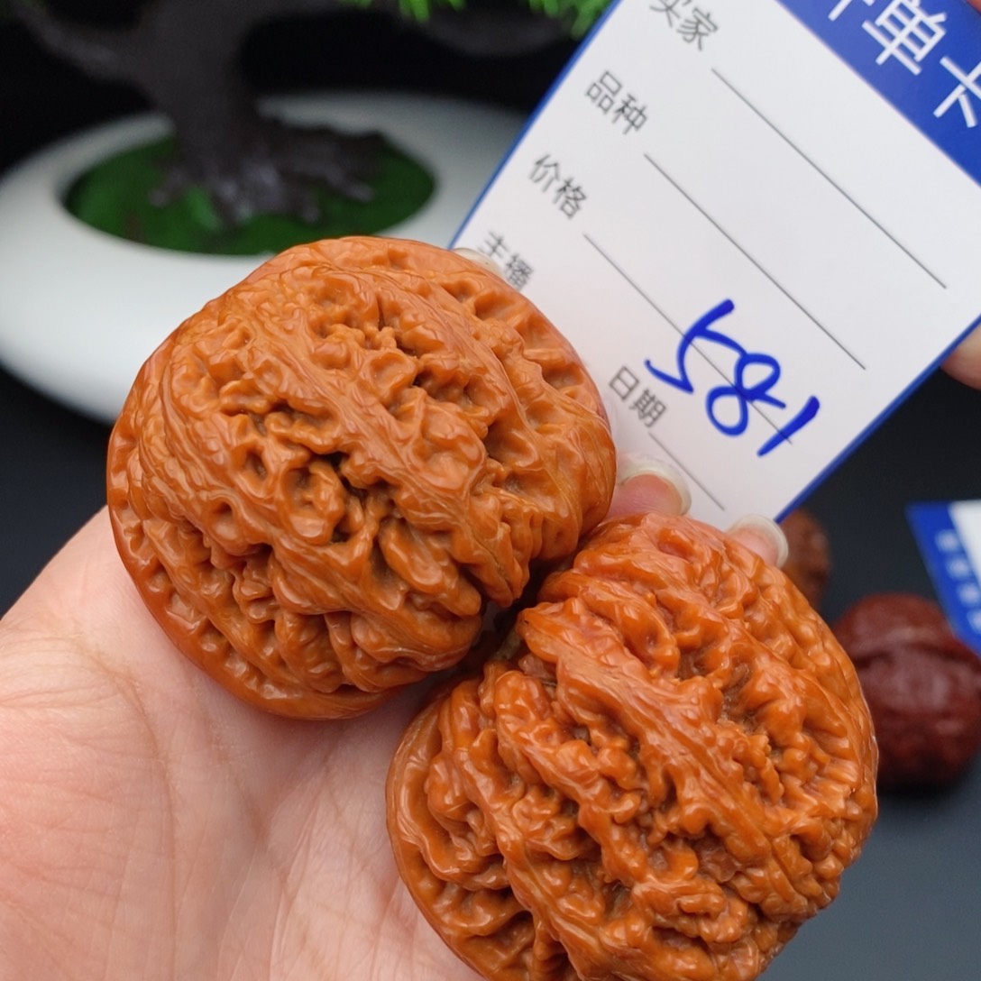 文玩核桃把件47粗筋581