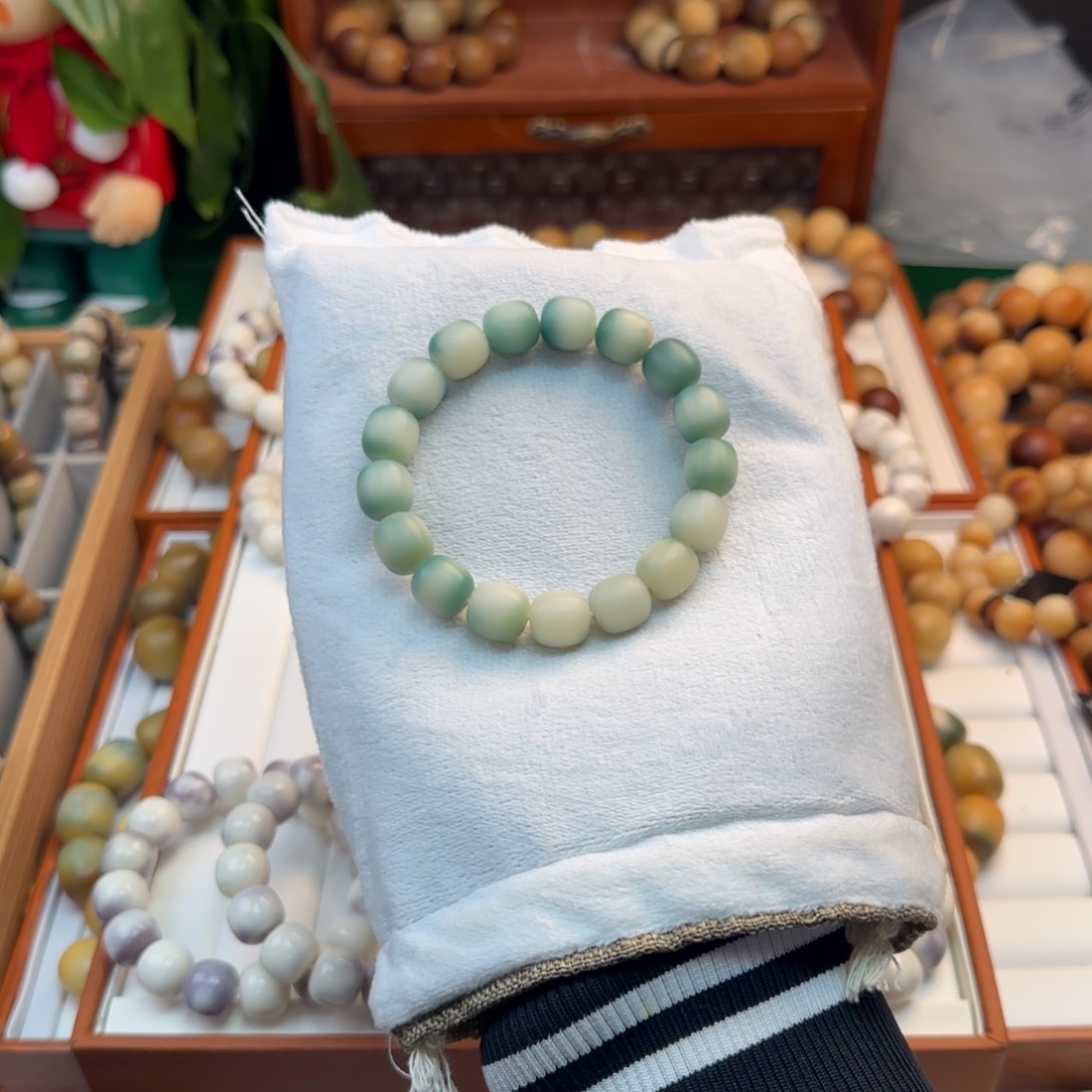 菩提根/象牙果手串微瑕枣珠卡13干磨