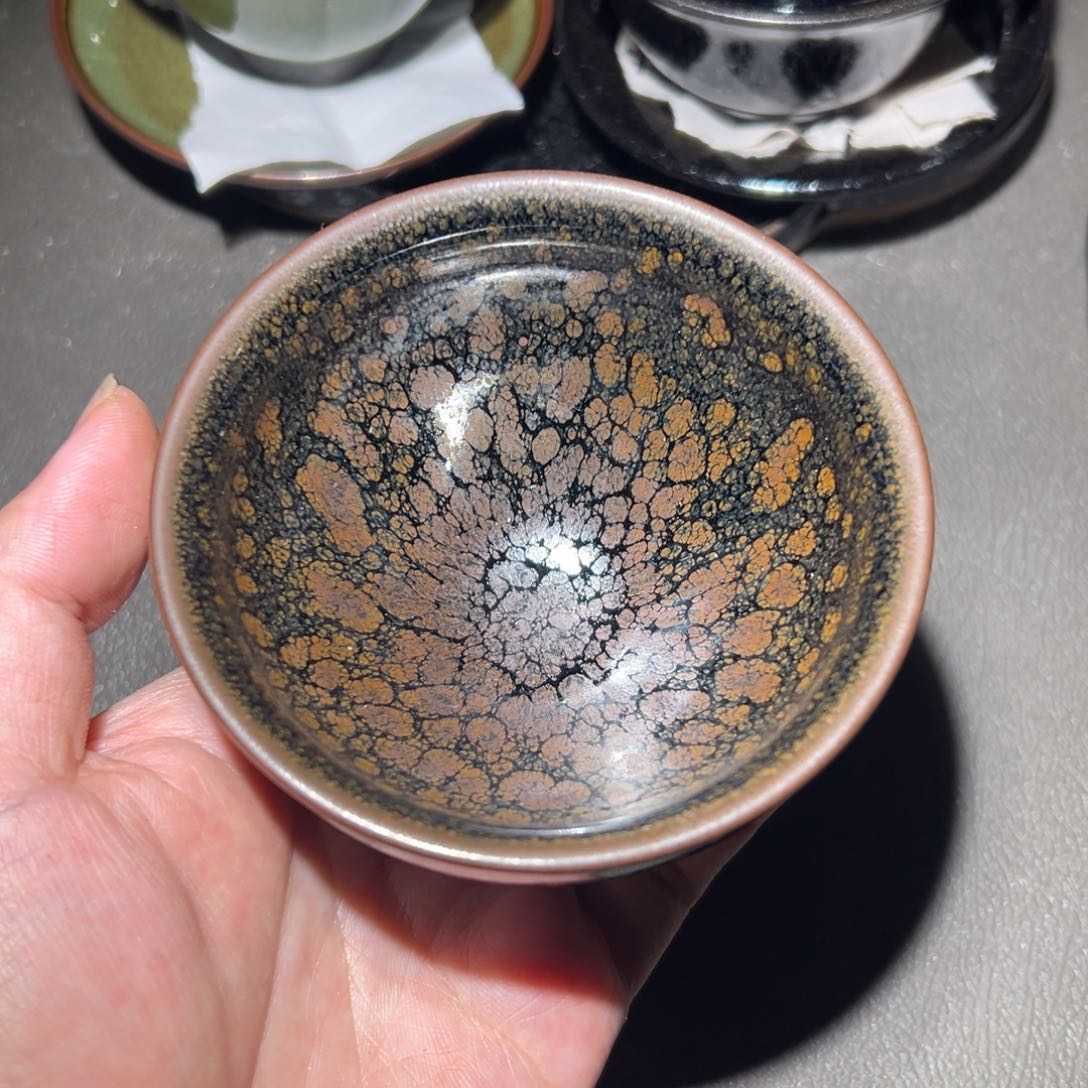 茶盏我们是不知道什么叫爱情