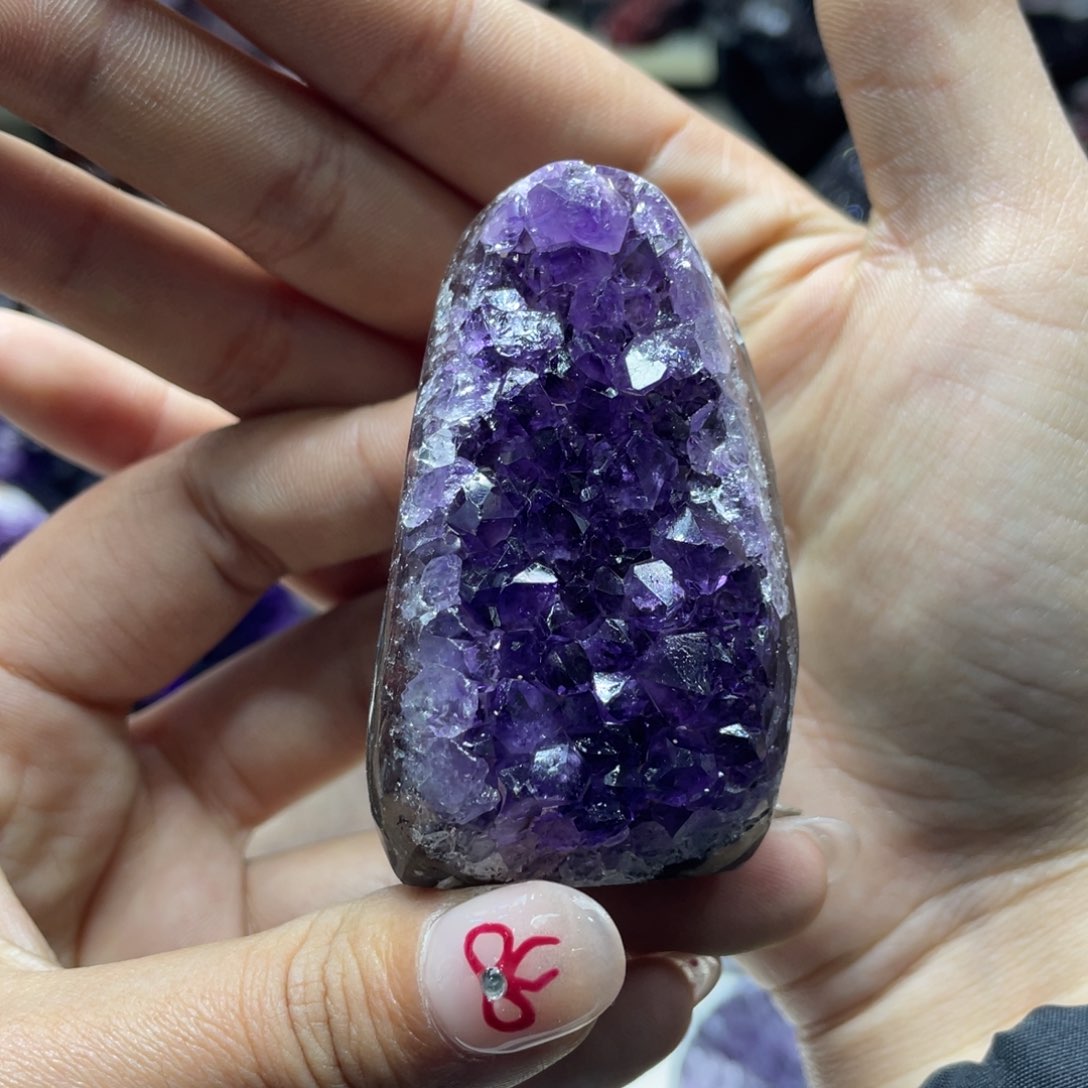 紫晶大型摆件（非配饰）未镶嵌