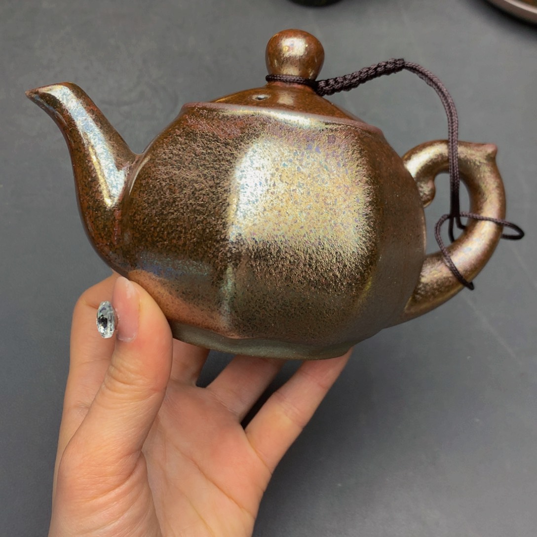 茶盏这个世界没有任何