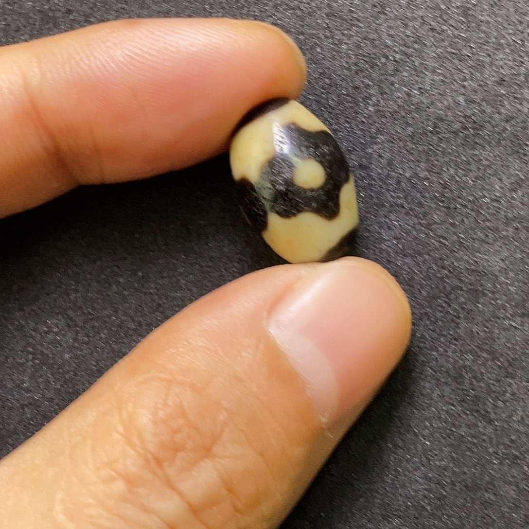 Z***.玛瑙/玉髓未镶嵌颈饰