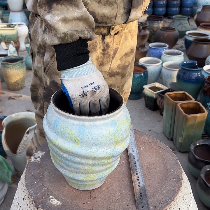 高度20厘米口14厘米