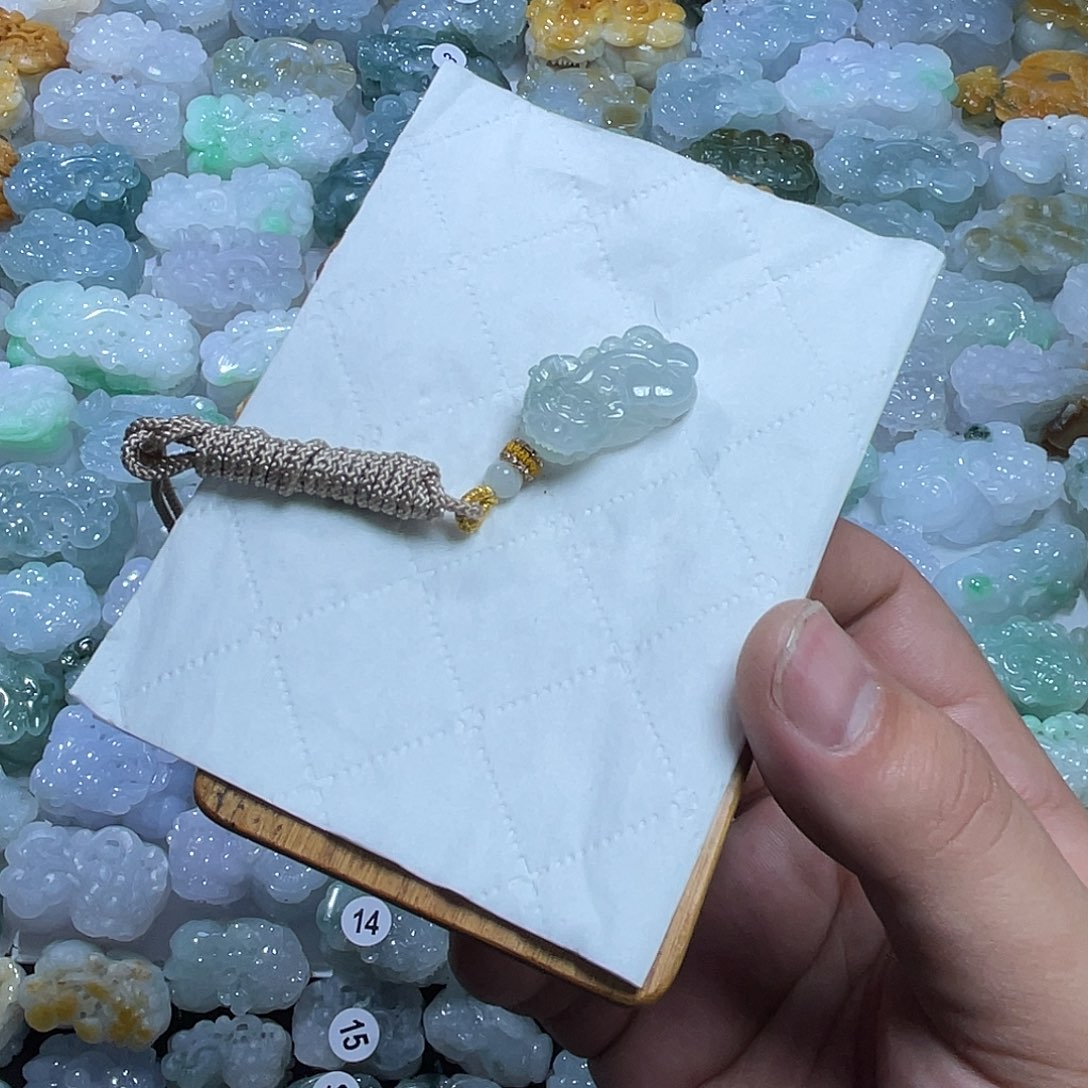 翡翠未镶嵌颈饰天然