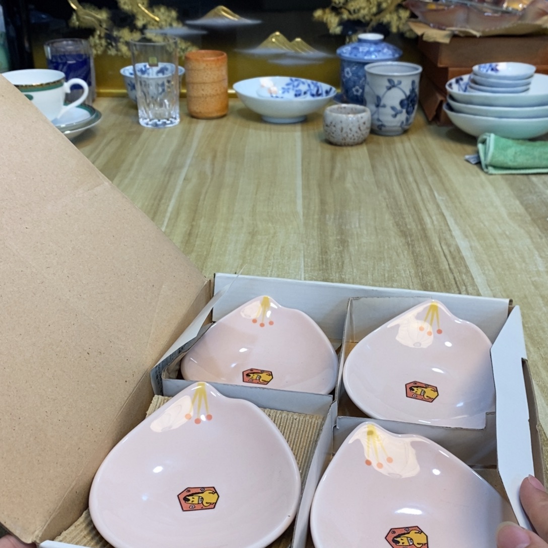 蕴***酽易雅集工艺品有限公司