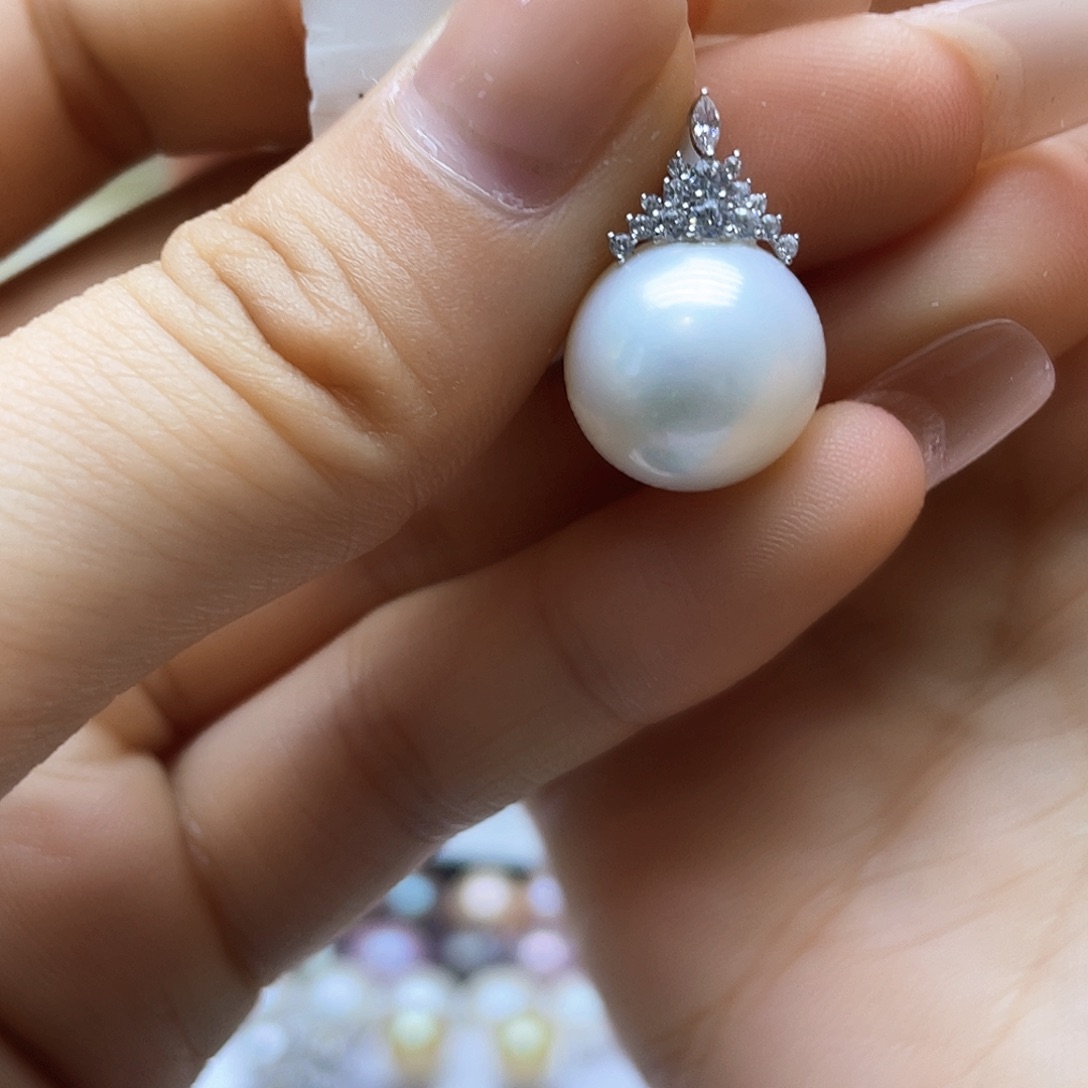 海水珍珠18K金镶嵌颈饰