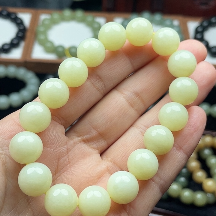 和田玉未镶嵌手串