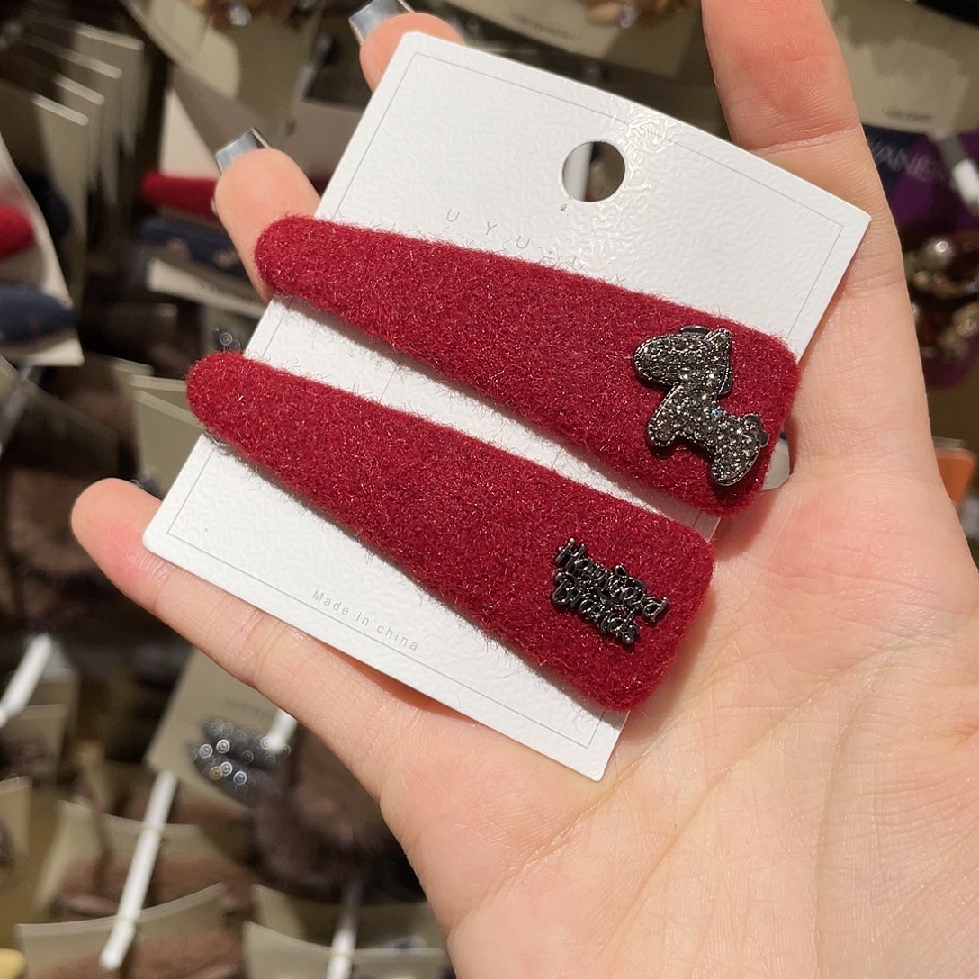 布艺非金属红色小马