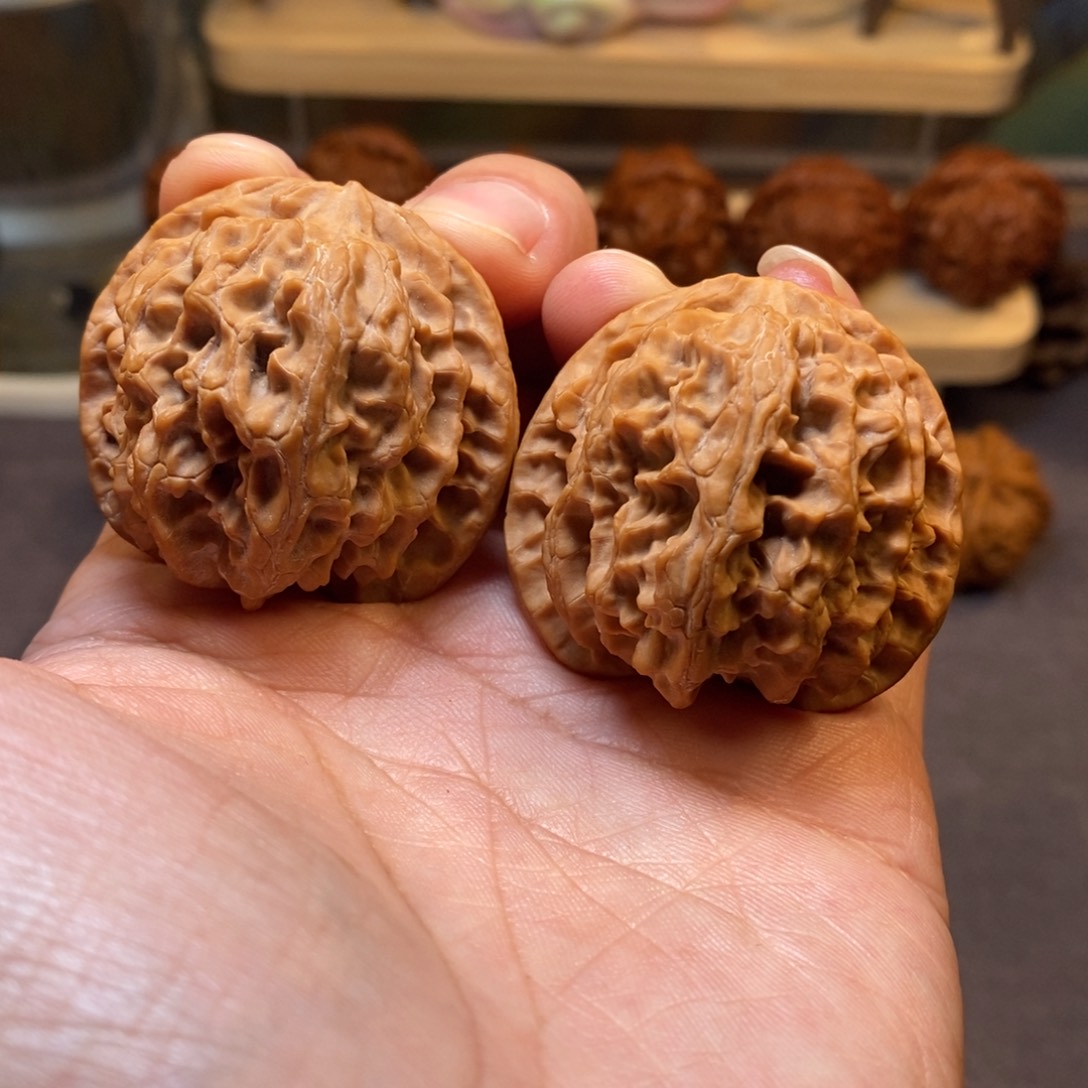 文玩核桃把件全品无修40尺A级苹果园