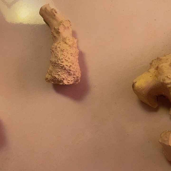 熠***辉黄杨木等多种木材