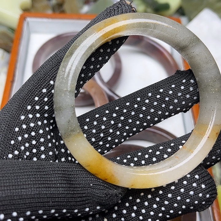 未镶嵌手链和田玉57