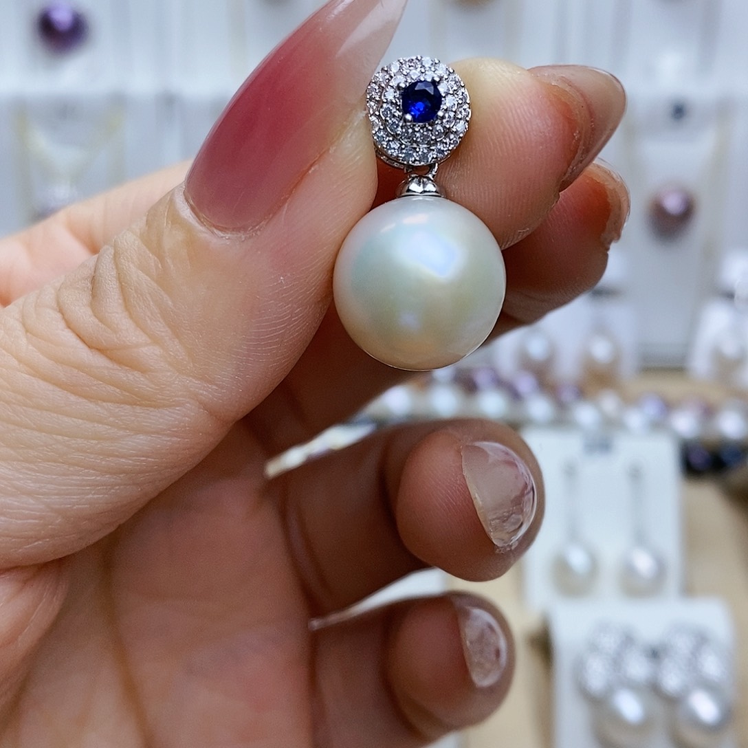 淡水珍珠吊坠(赠链)合金