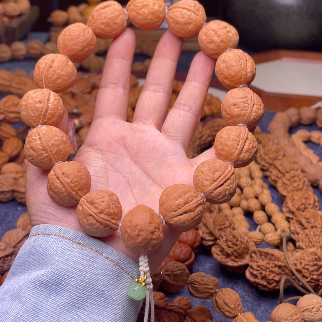 x***b手串文玩核桃秋子